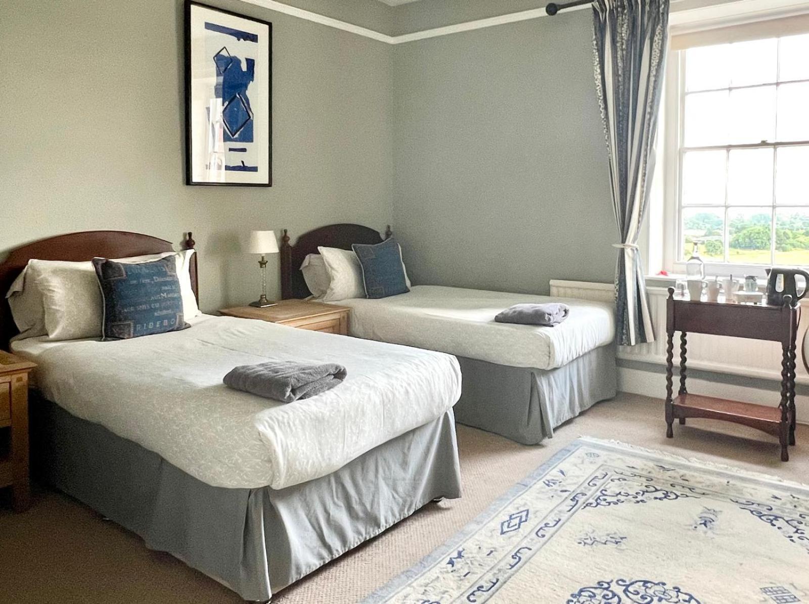 Colthrop Manor B&B Thatcham Phòng bức ảnh